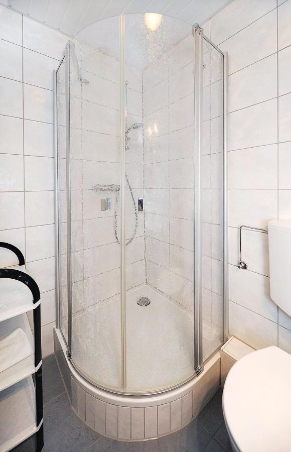 Friesenmeer Ferienwohnung Eins Bensersiel Bagian luar foto
